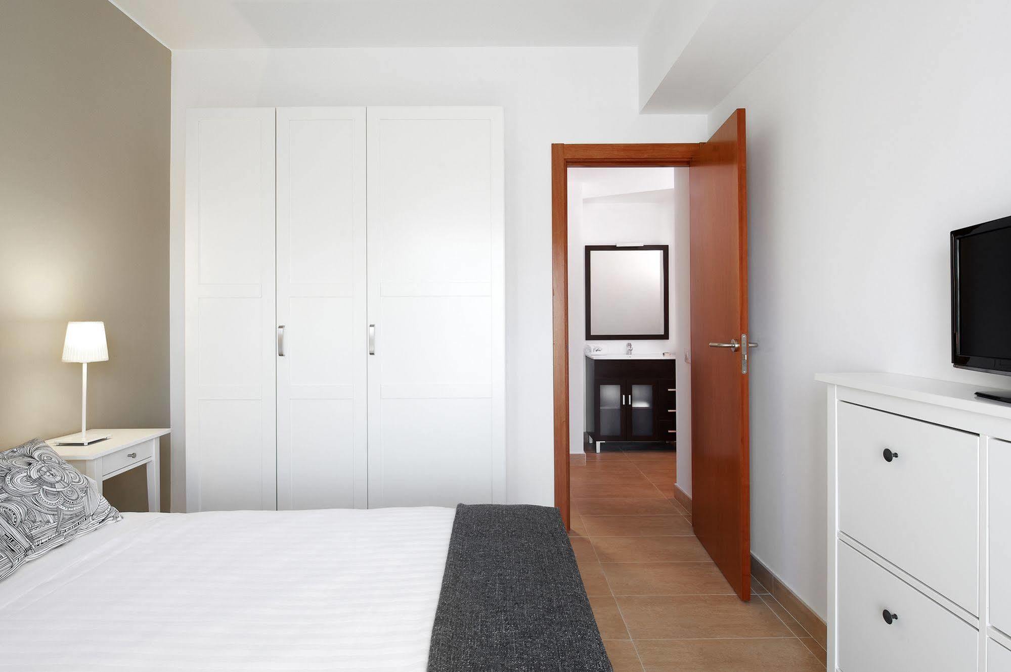 Barcelona Apartment Gran De Gracia Exterior photo
